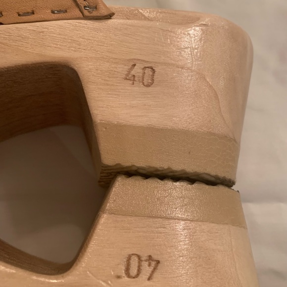 No.6 desert (tan leather) colour mid heel clogs. heel is 2.25”, platform 1” - Picture 4 of 6